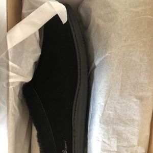 My Pillow Men’s Slippers NEW